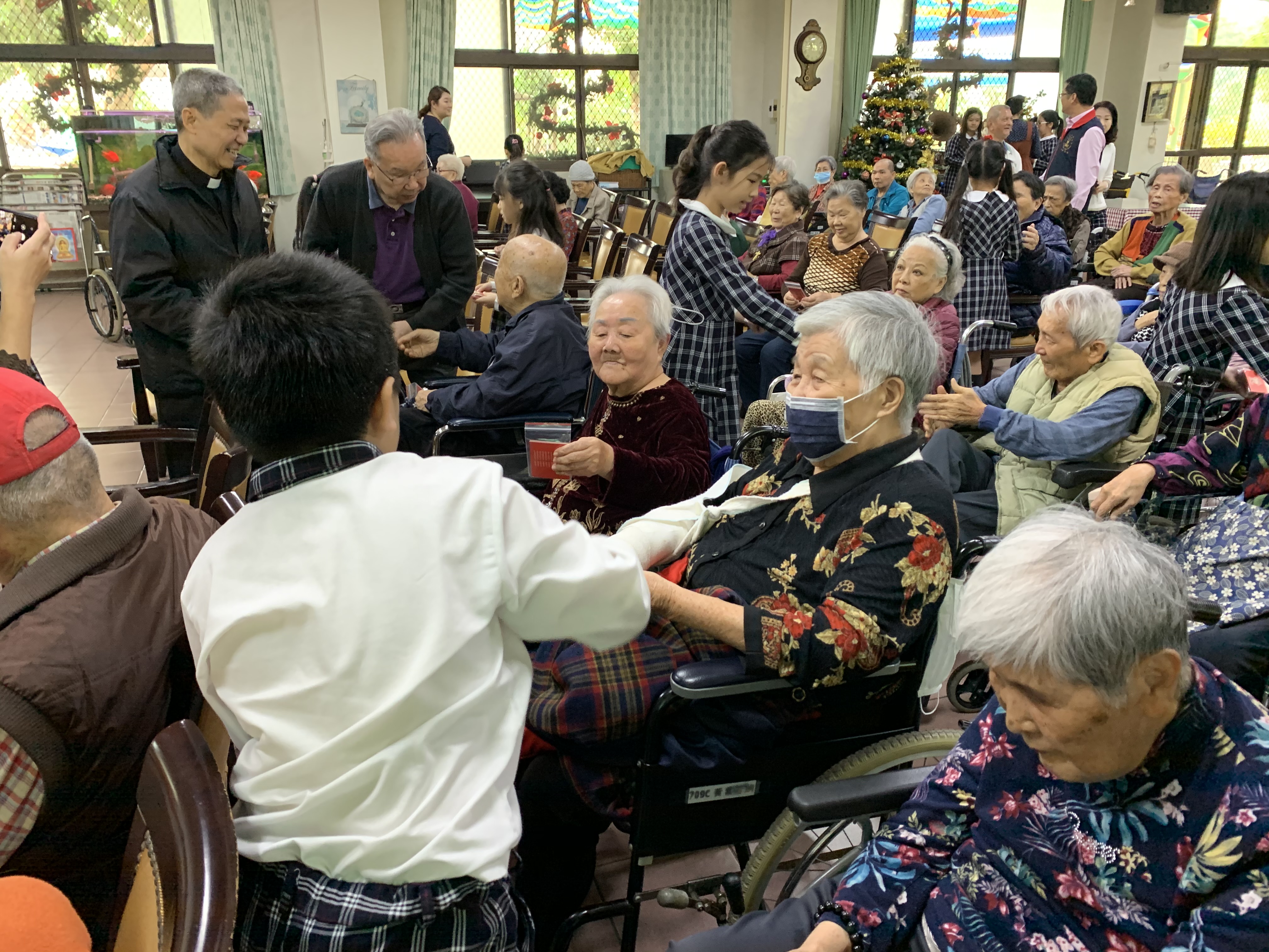 屏東孝愛之家聖誕分享愛活動